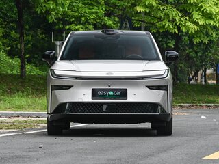2026 Toyota bZ3X 58.3 kWh, серебристый, 3288000 рублей, вид 1