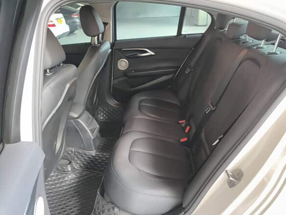 2021 BMW 1 серии 120i III (F52) Рестайлинг, белый - вид 22