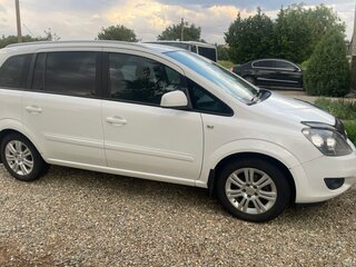 2012 Opel Zafira B Рестайлинг, белый, 780000 рублей, вид 4