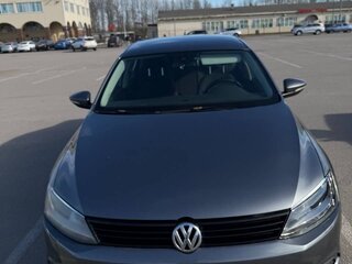 2014 Volkswagen Jetta VI Рестайлинг, серый, 1050000 рублей, вид 1