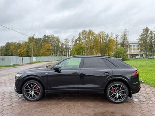 2020 Audi Q8 50 TDI I (4M), чёрный, 8200000 рублей, вид 4
