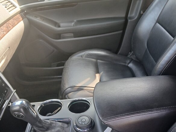 2014 Ford Explorer V, белый, 1300000 рублей - вид 9