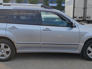 2003 Mitsubishi Airtrek I Рестайлинг, серебристый, 750000 рублей, вид 4