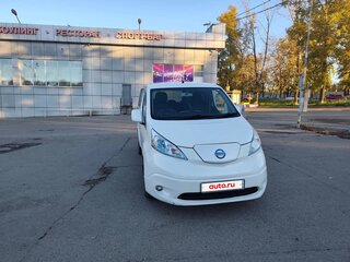 2015 Nissan e-NV200, белый, 1750000 рублей, вид 2