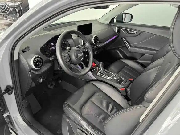 2022 Audi Q2 L 35 TFSI I Рестайлинг, серебристый, 2050000 рублей - вид 6