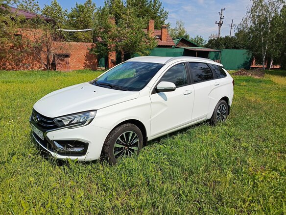 2024 Lada (ВАЗ) Vesta SW I Рестайлинг (NG), белый, 1450000 рублей