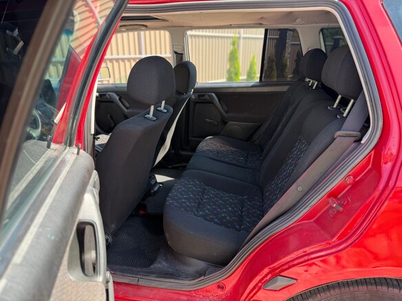 1995 Volkswagen Golf III, красный, 250000 рублей - вид 13