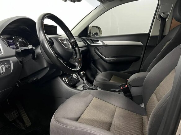 2013 Audi Q3 I (8U), бежевый, 1650000 рублей - вид 9