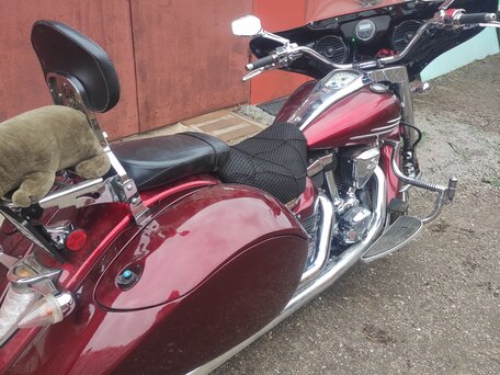 2009 Yamaha XV 1900, пурпурный, 1000000 рублей, вид 4