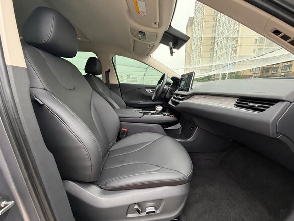 2024 Hongqi E-QM5 56 kWh I, серый, 1750000 рублей - вид 7