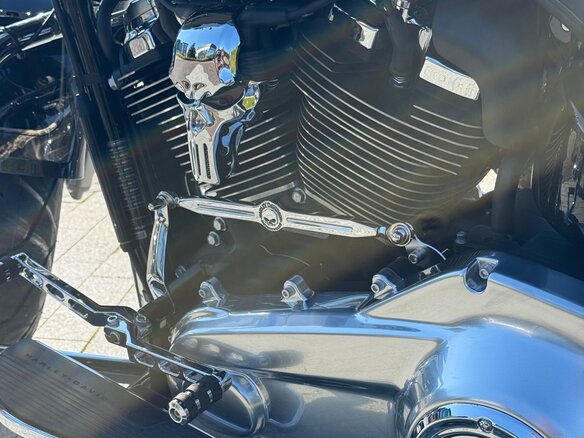 2020 Harley-Davidson Fat Boy, коричневый, 2450000 рублей - вид 13