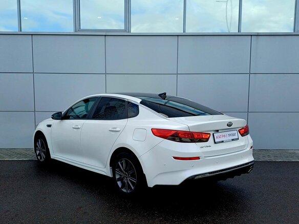 2018 Kia Optima IV, белый, 1740000 рублей - вид 6