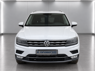 2017 Volkswagen Tiguan II, белый, 2340000 рублей, вид 2