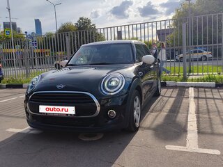 2020 Mini Hatch Cooper III (F55/F56) Рестайлинг, чёрный, 2090000 рублей, вид 3