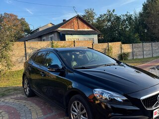 2017 Volvo V40 Cross Country I Рестайлинг, чёрный, 1650000 рублей, вид 4