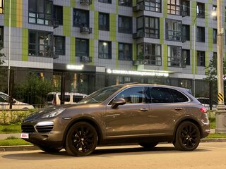 2011 Porsche Cayenne Diesel II (958), коричневый, 3000000 рублей, вид 3