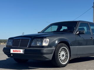 1992 Mercedes-Benz E-Класс 320 I (W124), чёрный, 395000 рублей, вид 5