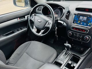 2013 Kia Sorento II Рестайлинг, белый, 1620000 рублей, вид 3