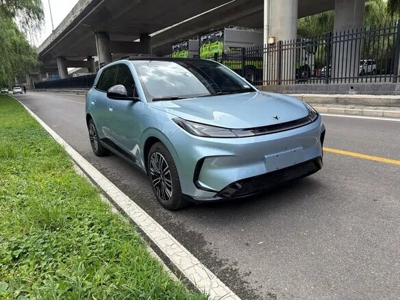 2026 Arcfox Beta T1 42.3 kWh, синий - вид 2