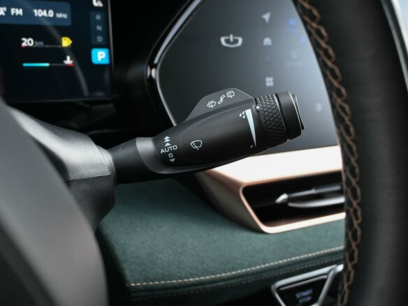 2023 Geely Monjaro I, синий, 2799000 рублей - вид 16