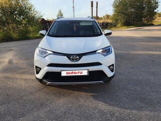 2017 Toyota RAV4 IV (XA40) Рестайлинг, белый, 1950000 рублей, вид 1