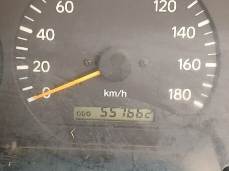 2003 Toyota HiAce, белый, 650000 рублей, вид 3
