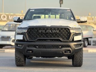 2025 Ram 1500 Crew Cab V Рестайлинг, чёрный, 10800000 рублей, вид 2