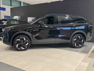 2026 Omoda C7, серебристый, 3499000 рублей, вид 2