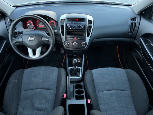 2011 Kia Ceed I Рестайлинг, серебристый, 770000 рублей - вид 14