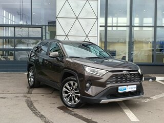 2021 Toyota RAV4 V (XA50), коричневый, 3219000 рублей, вид 3