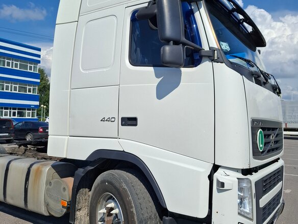 2012 Volvo FH, белый, 3400000 рублей - вид 7
