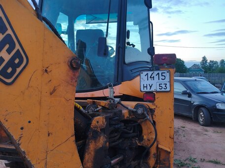2004 JCB 3CX, жёлтый, 2999999 рублей, вид 5
