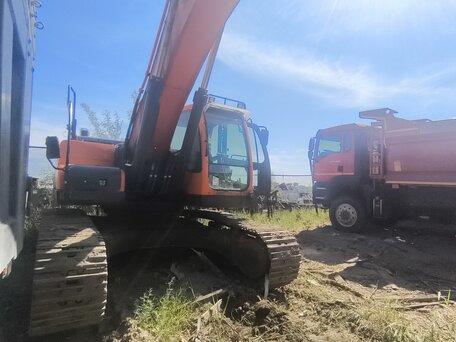 2023 Develon DX360, оранжевый, 9000000 рублей, вид 2
