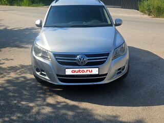 2010 Volkswagen Tiguan I, серебристый, 890000 рублей, вид 2