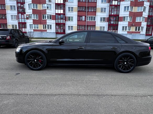 2013 Audi A8 Long III (D4) Рестайлинг, чёрный, 2000000 рублей - вид 4