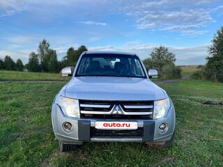 2010 Mitsubishi Pajero IV, серебристый, 1550000 рублей, вид 2
