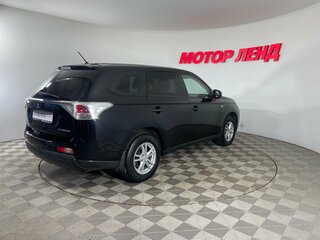 2013 Mitsubishi Outlander III, чёрный, 1060000 рублей, вид 4