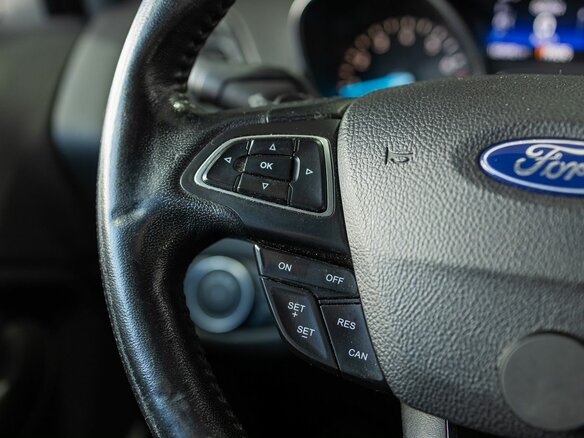 2017 Ford Escape III Рестайлинг, чёрный, 1579000 рублей - вид 14