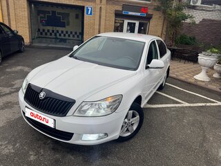 2011 Skoda Octavia II (A5) Рестайлинг, белый, 690000 рублей, вид 4