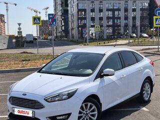 2017 Ford Focus III Рестайлинг, белый, 1200000 рублей, вид 2