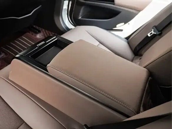 2024 Lexus ES 200 VII Рестайлинг, белый, 4633000 рублей - вид 24