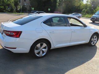 2016 Skoda Superb III, белый, 1600000 рублей, вид 5