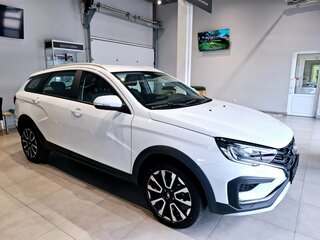 2026 Lada (ВАЗ) Vesta SW Cross I Рестайлинг (NG), белый, 1933000 рублей, вид 3