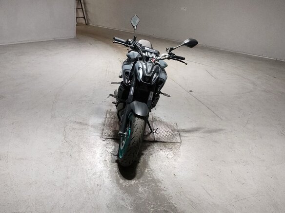 2023 Yamaha MT-07 (FZ-07), чёрный, 734000 рублей - вид 2