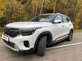 2023 Kia Seltos I Рестайлинг, белый, 2500000 рублей, вид 4