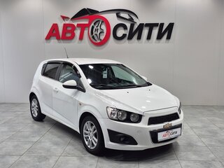 2015 Chevrolet Aveo II, белый, 799000 рублей, вид 1