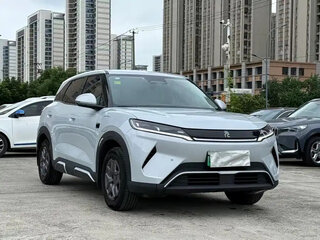 2026 BYD Yuan Up 45.12 kWh, серебристый, 1729099 рублей, вид 1