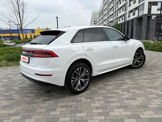 2019 Audi Q8 55 TFSI I (4M), белый, 5500000 рублей, вид 5
