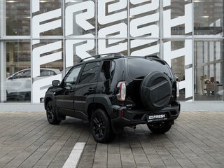 2022 Lada (ВАЗ) Niva Travel I, чёрный, 970000 рублей, вид 2