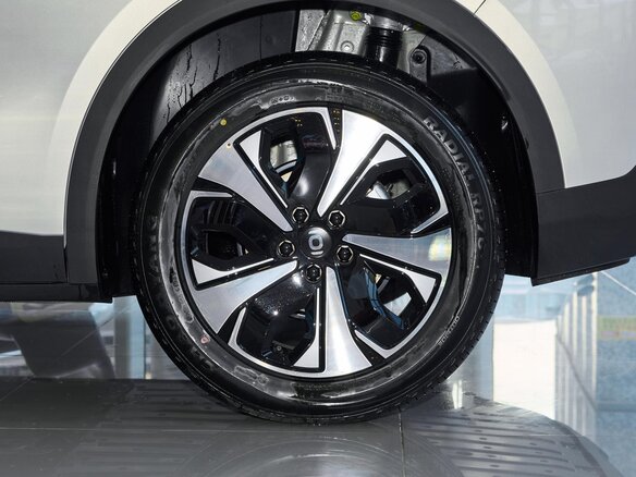 2026 Changan Qiyuan Q05 51.9 kWh II, серебристый, 2328000 рублей - вид 14